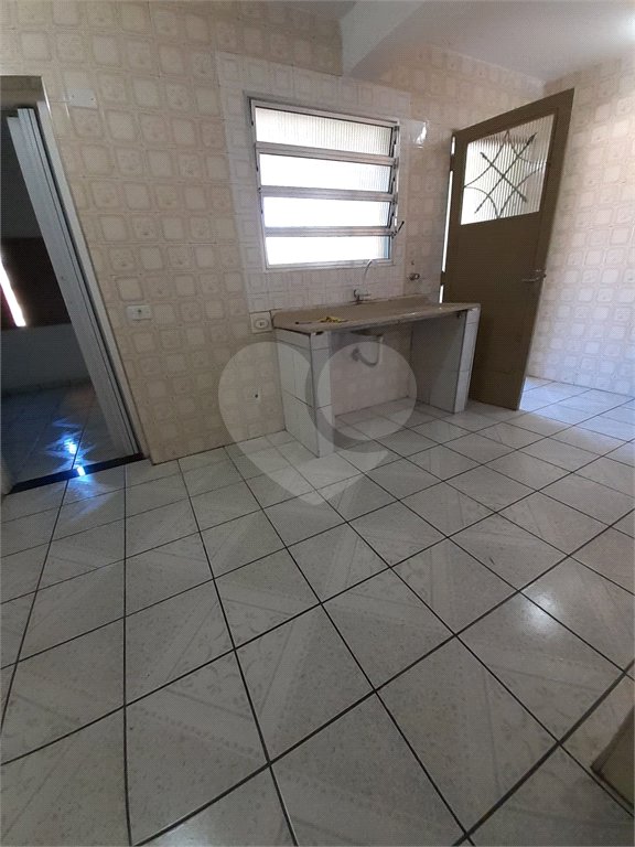 Sobrado à venda com 4 quartos em Vila Correa, Ferraz de Vasconcelos, SP