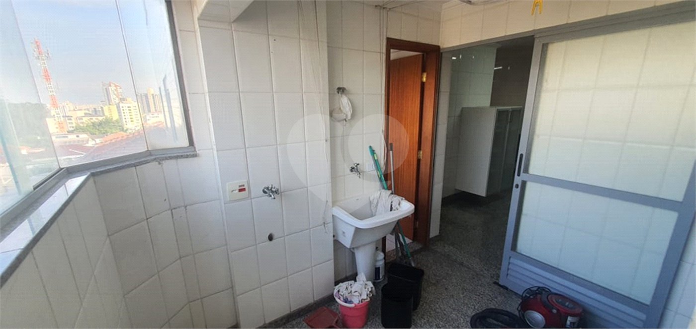 Apartamento à venda com 3 quartos, sendo 1 suíte, em Vila Paulicéia, São Paulo, SP