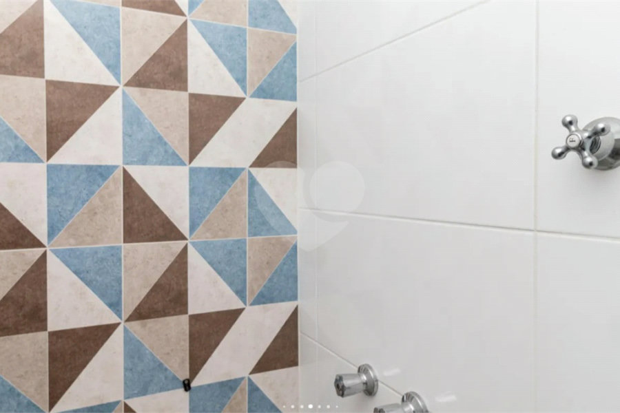 Casa à venda com 2 suítes no condomínio Dos Pássaros, São Paulo - SP