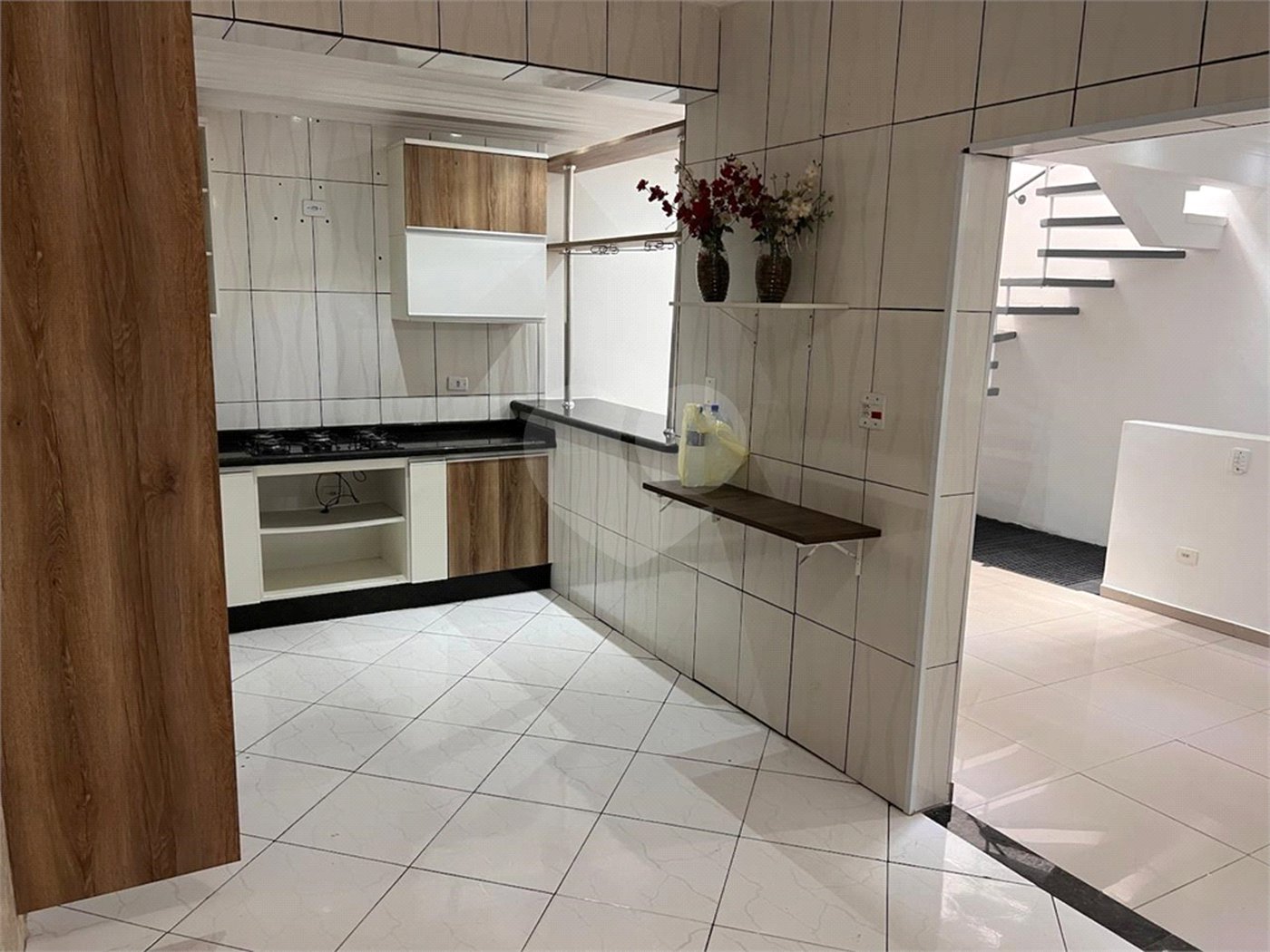 Sobrado à venda com 2 quartos, sendo 1 suíte, em Vila Correa, Ferraz de Vasconcelos, SP