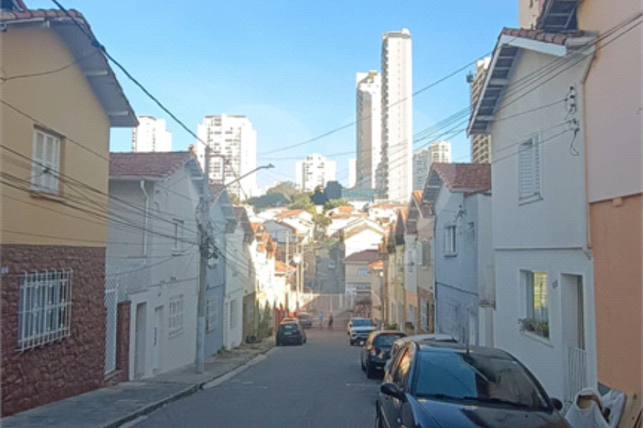 Casa de Vila à venda com 4 quartos, sendo 1 suíte, em Santana, São Paulo, SP