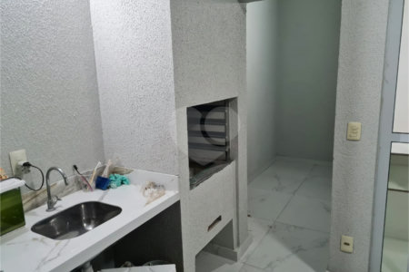 Apartamento à venda com 3 quartos, sendo 2 suítes, em Parque Reboucas, São Paulo, SP