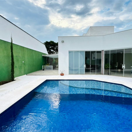 Casa à venda com 4 suítes no condomínio Dos Lagos, Itupeva - SP