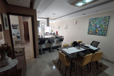 Casa à venda com 2 quartos, sendo 1 suíte, em Vila Santa Terezinha, Várzea Paulista, SP