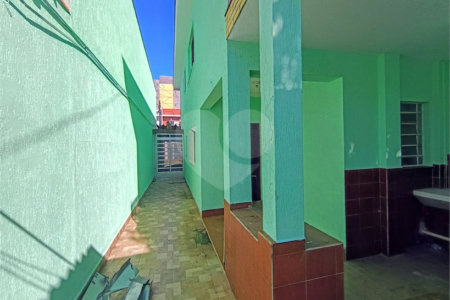 Sobrado à venda com 3 quartos em Chora Menino, São Paulo, SP