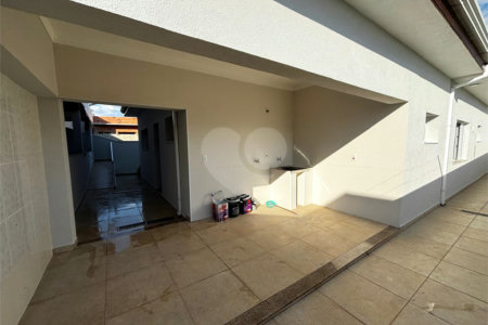 Casa à venda com 2 quartos, sendo 1 suíte, no condomínio Residencial Lagos D Icarai, Salto - SP