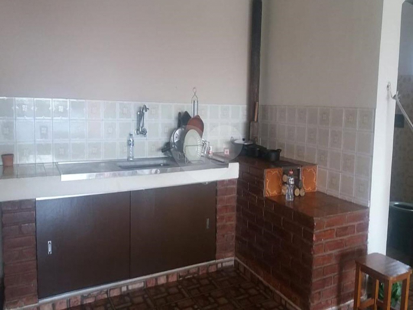 Casa à venda com 3 quartos no Centro, Iperó, SP