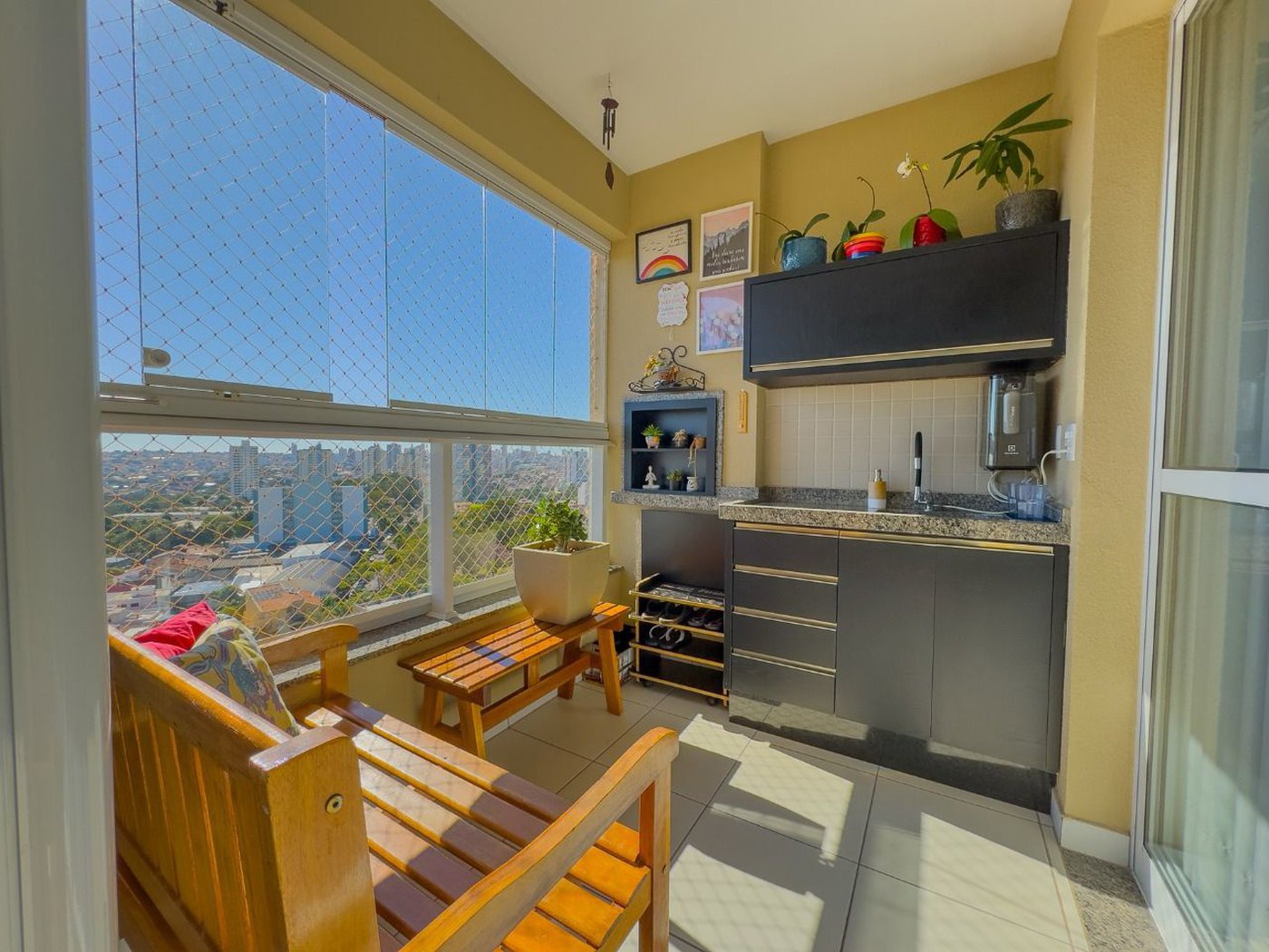 Apartamento à venda com 3 quartos, sendo 1 suíte, em Vila Guaíra, Presidente Prudente, SP