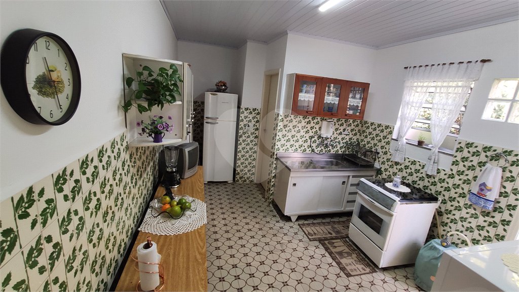 Casa à venda com 4 quartos, sendo 1 suíte, no condomínio Travessa Jacob,38, São Paulo - SP