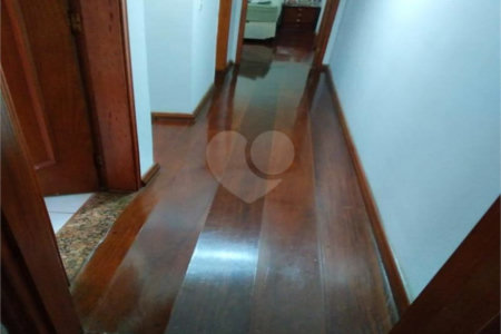 Sobrado à venda com 3 quartos, sendo 2 suítes, em Jardim Santa Emília, São Paulo, SP