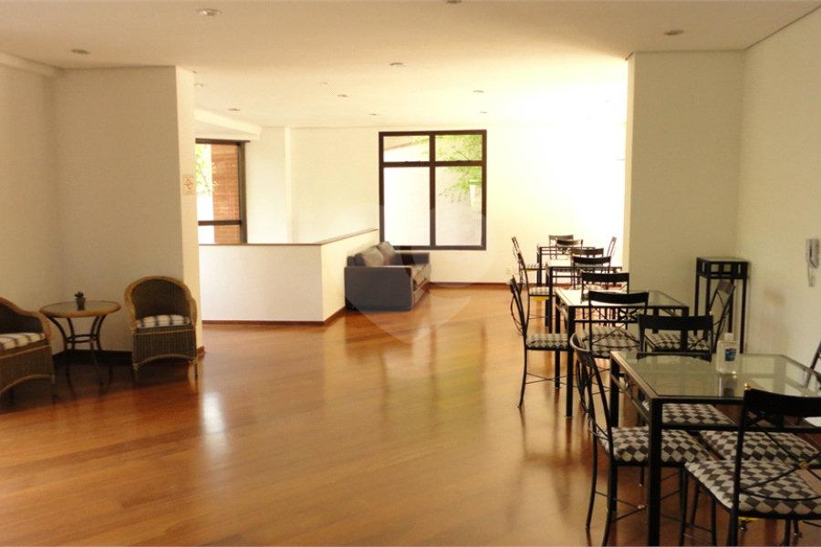 Apartamento à venda com 3 quartos, sendo 1 suíte,  em Jardim Sul, São Paulo, SP