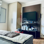 Casa à venda com 3 quartos, sendo 1 suíte, no condomínio Shambala I, Atibaia - SP