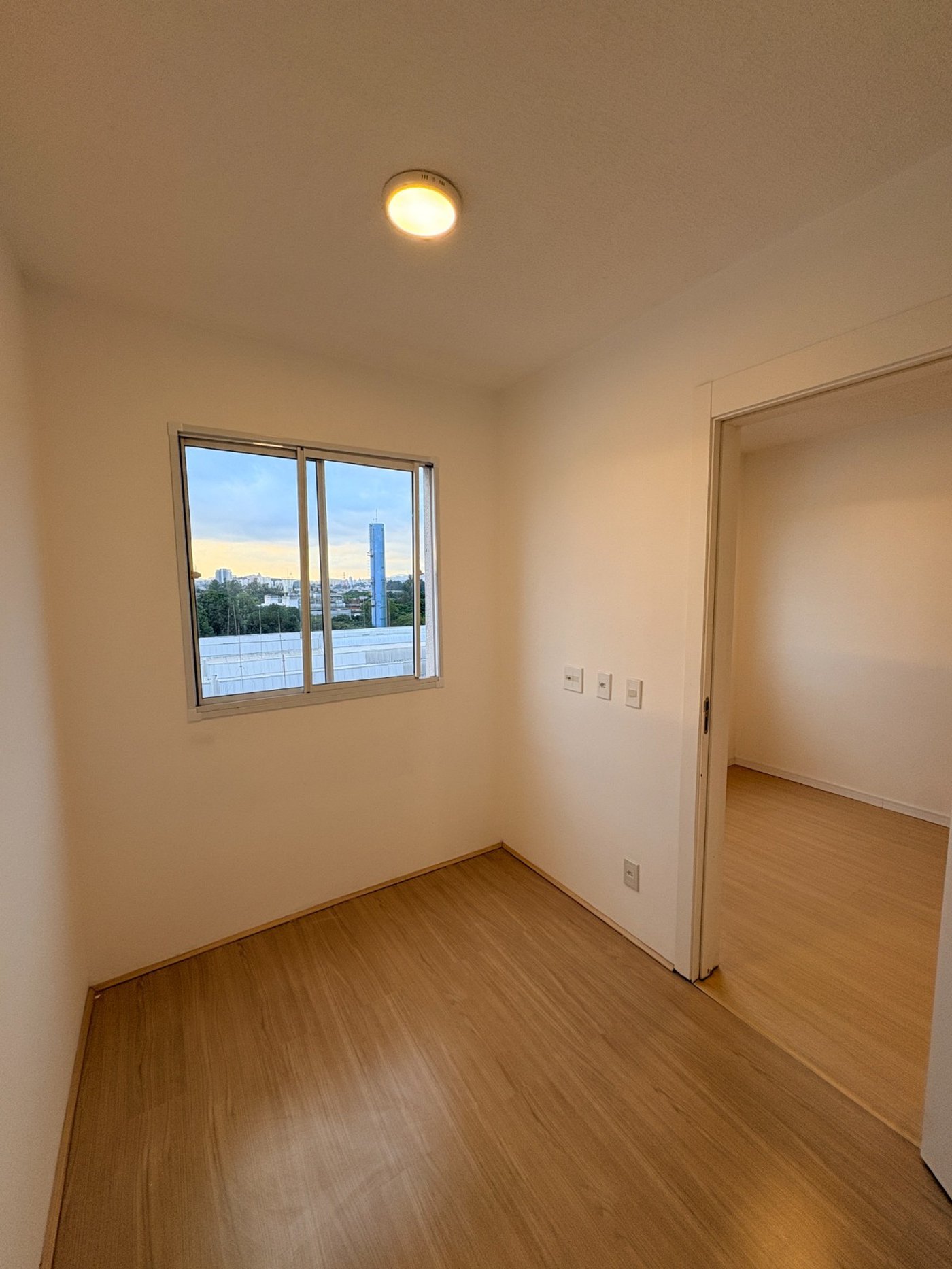 Apartamento à venda com 2 quartos em Jardim Ísis, Cotia - SP