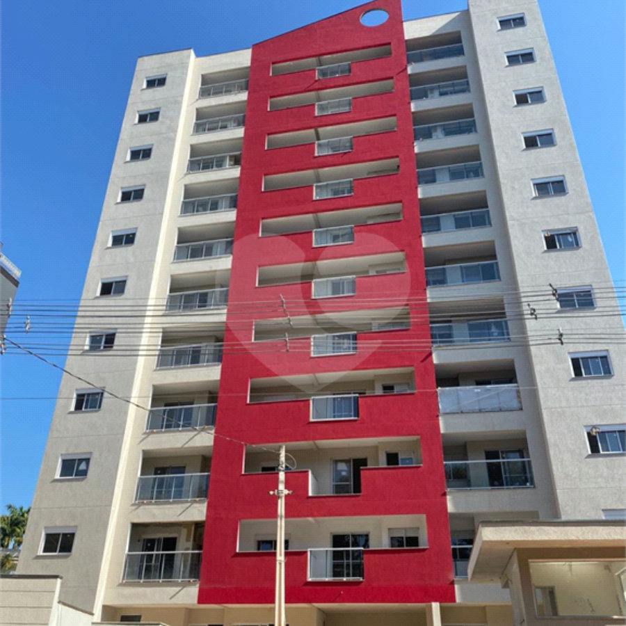 Apartamento com 1 dormitório .