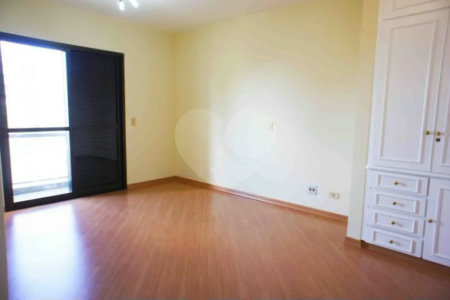 Apartamento para alugar com 4 quartos, sendo 3 suítes,  em Brooklin, São Paulo, SP