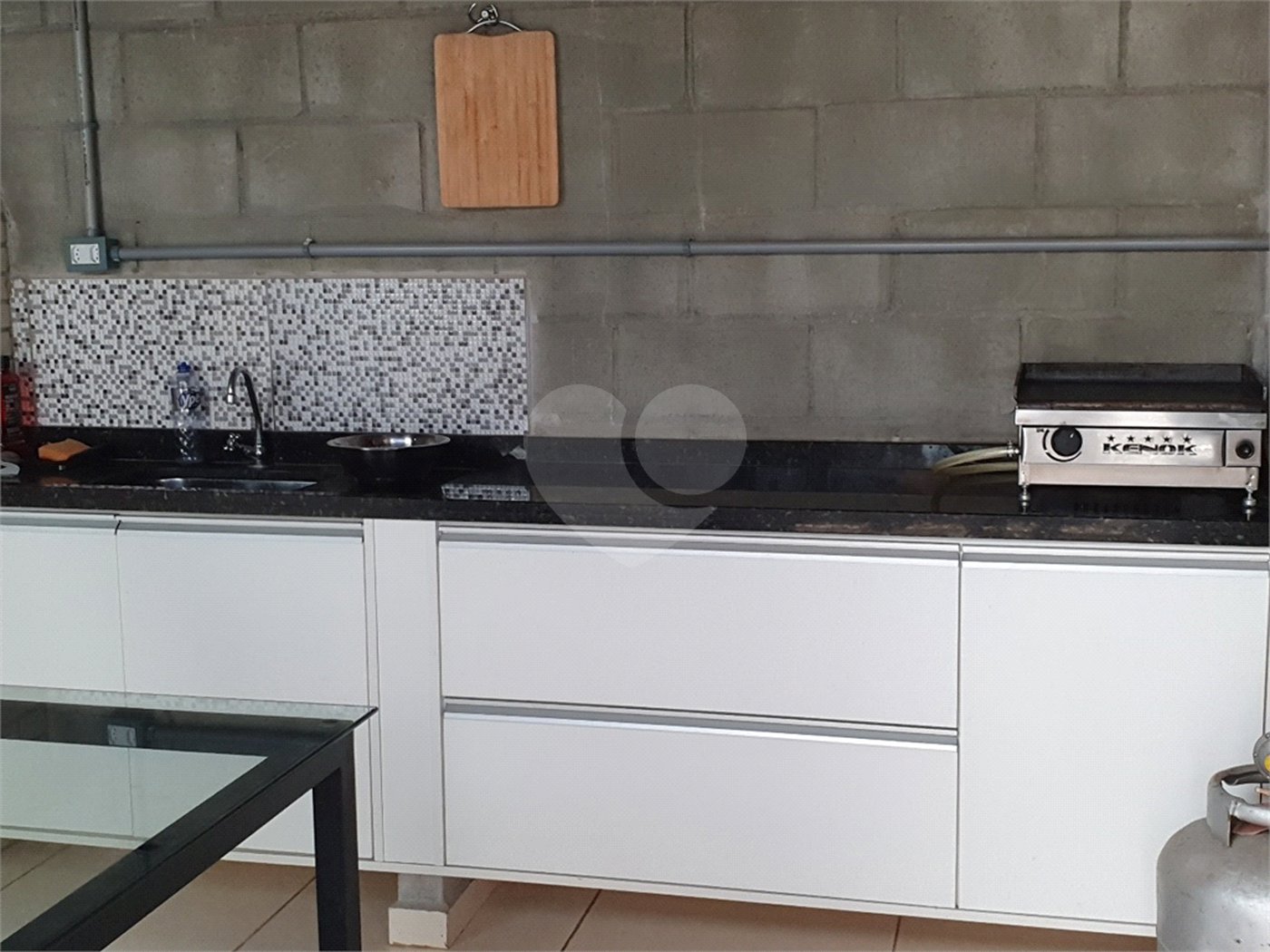 Casa à venda com 2 suítes no condomínio Residencial Bonanza I, Bom Jesus dos Perdões - SP