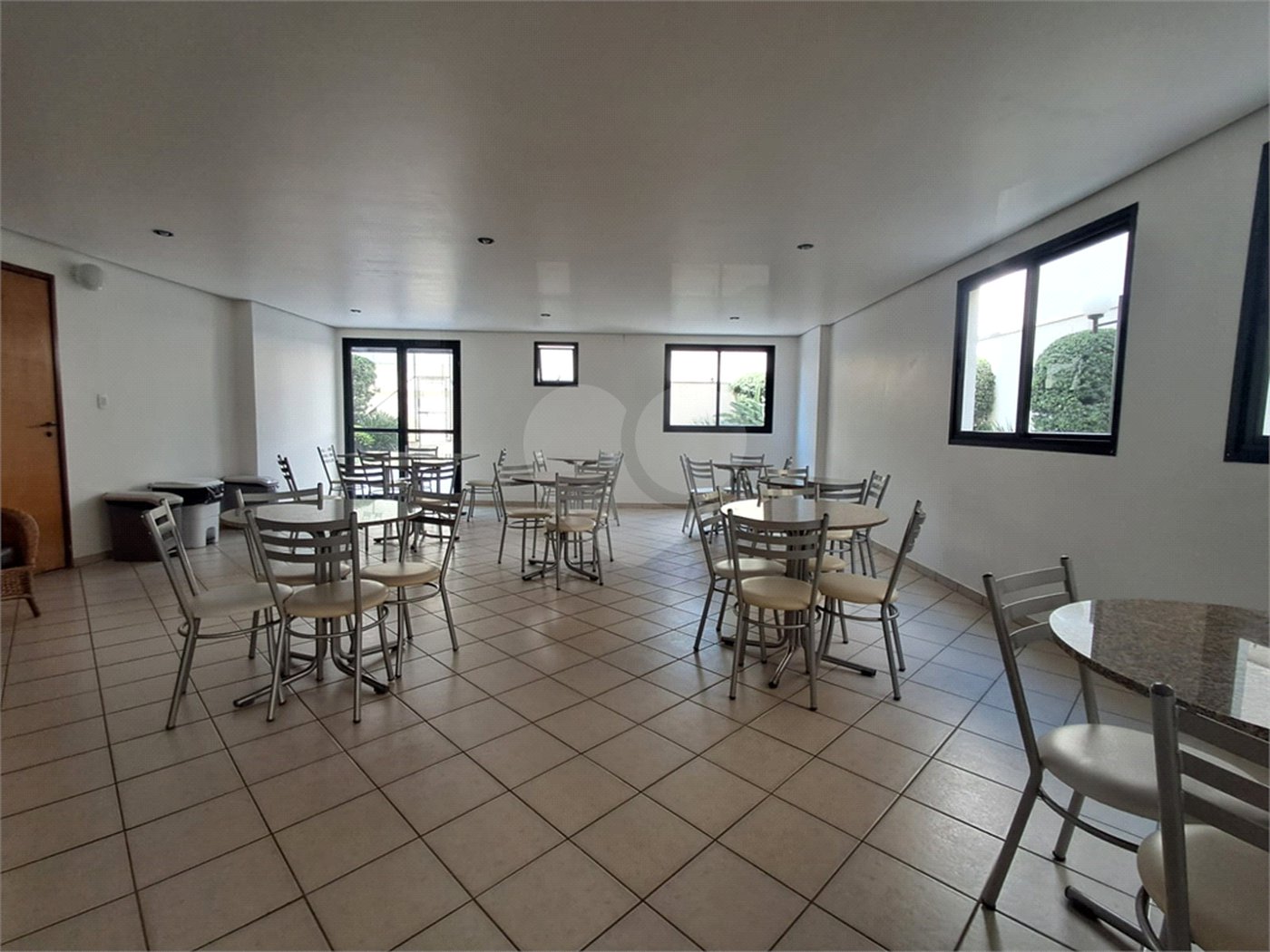 Apartamento à venda com 2 quartos, sendo 1 suíte, em Vila Pompéia, São Paulo, SP