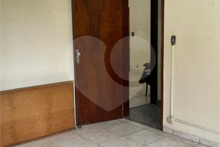 Casa à venda com 3 quartos em Jardim da Saúde, São Paulo, SP