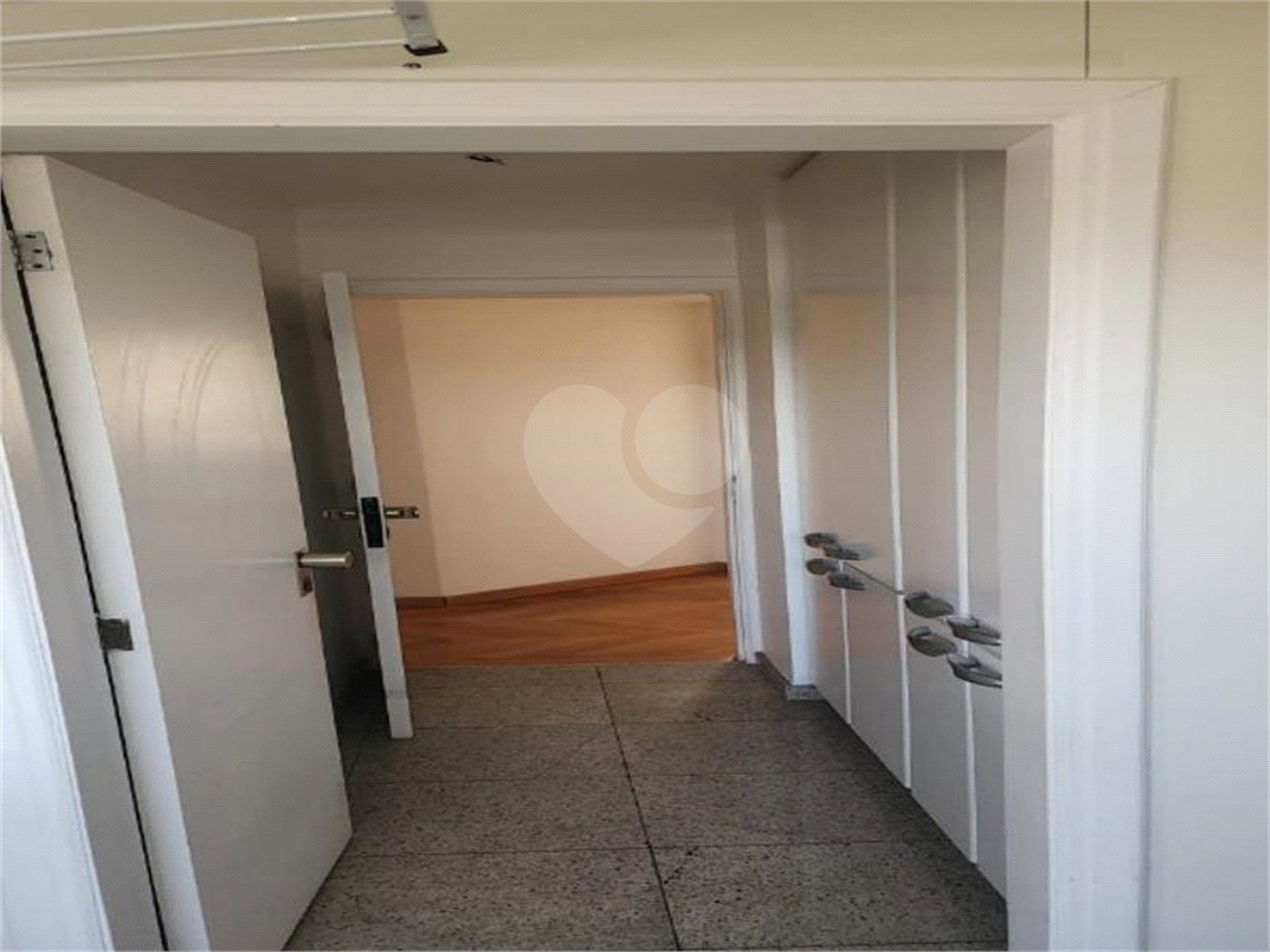 Apartamento à venda com 4 quartos, sendo 2 suítes,  em Indianópolis, São Paulo, SP