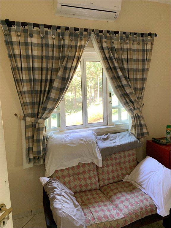 Casa à venda com 5 quartos, sendo 2 suítes, no condomínio Capela do Barreiro, Itatiba - SP