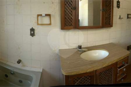 Casa para alugar com 6 quartos, sendo 3 suítes, no Centro, São Manuel, SP
