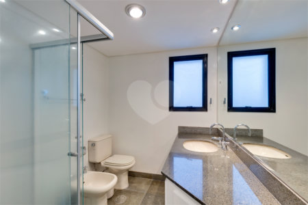 Apartamento à venda ou para alugar com 4 suítes em Alto da Boa Vista, São Paulo, SP