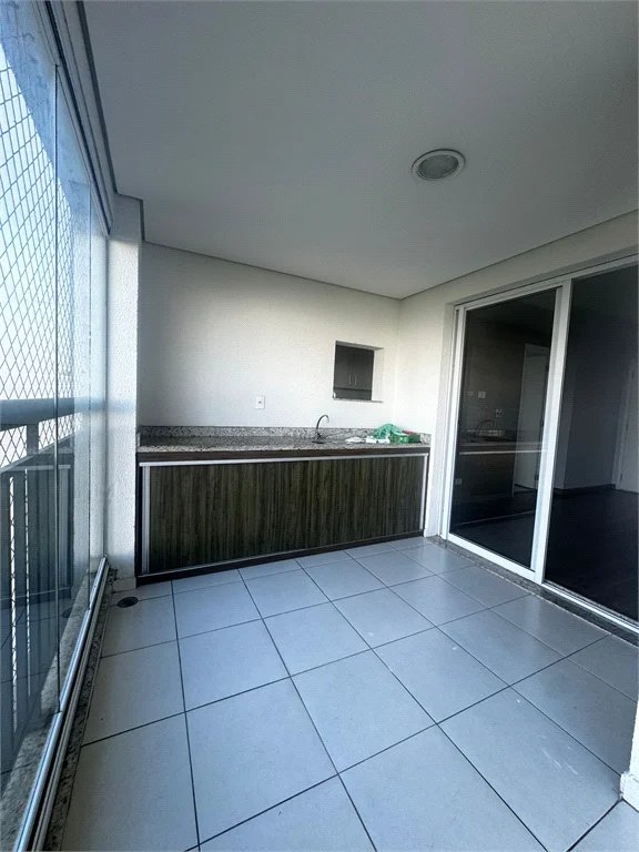 Apartamento para alugar com 3 quartos, sendo 1 suíte, em Parque Reboucas, São Paulo, SP