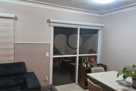 Casa à venda com 3 quartos, sendo 1 suíte,  no condomínio Moradas do Horto, São Paulo - SP