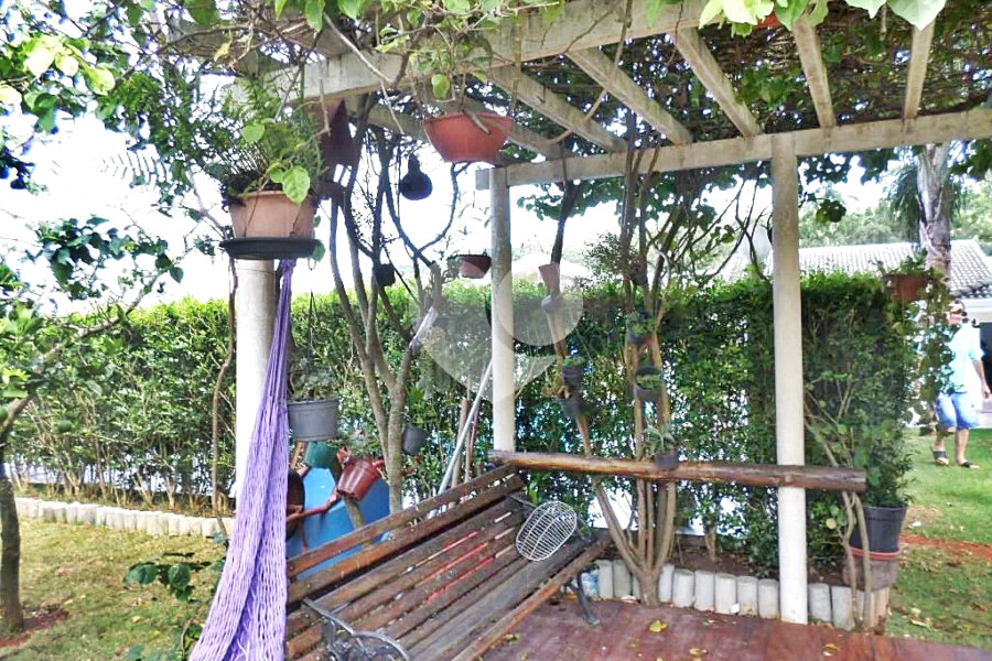 Casa à venda com 6 quartos, sendo 5 suítes,  no condomínio Conjunto Residencial Itaguaçu, São Paulo - SP