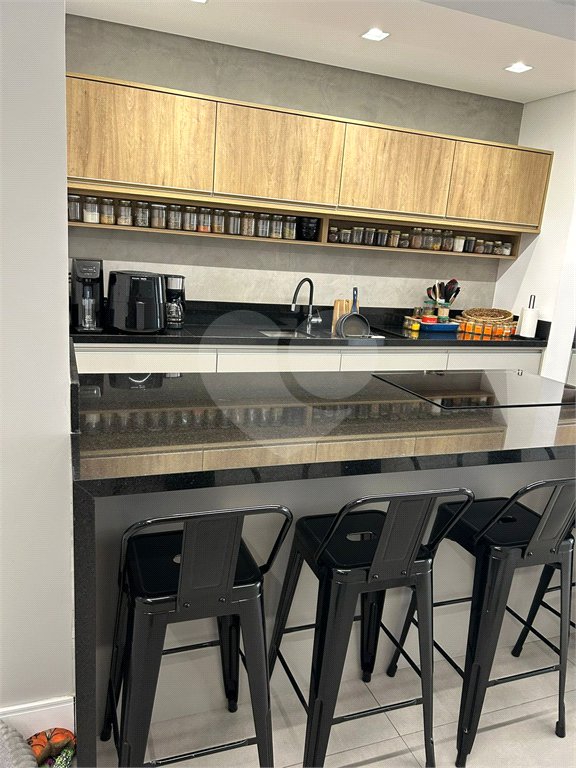 Apartamento à venda com 3 quartos, sendo 1 suíte, em Vila Scarpelli, Santo André, SP