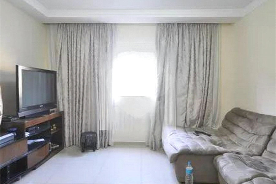Casa à venda com 2 suítes no condomínio Cachoeira, São Paulo - SP