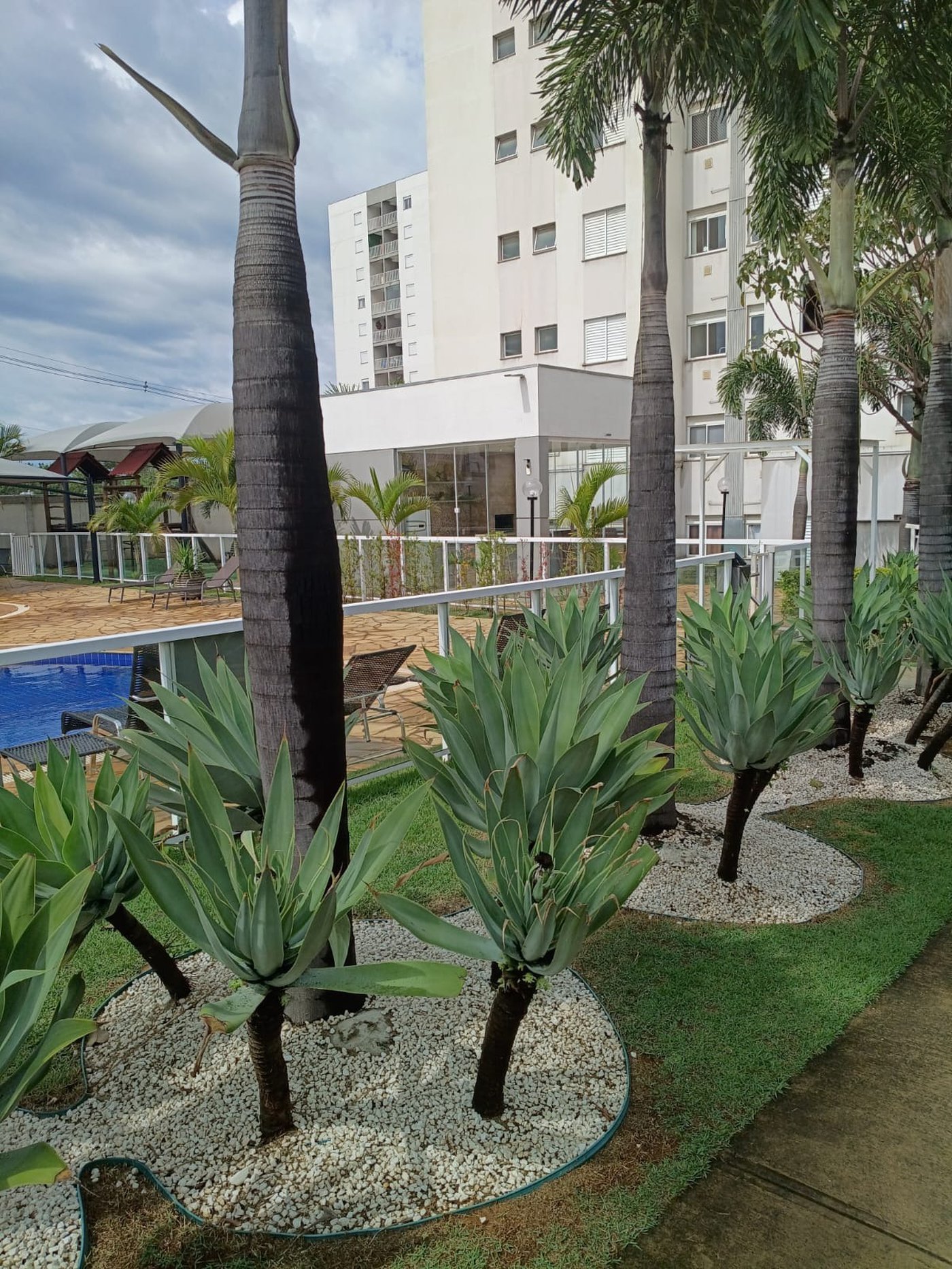 Apartamento para alugar com 2 quartos, sendo 1 suíte, em Jardim das Colinas, Hortolândia, SP