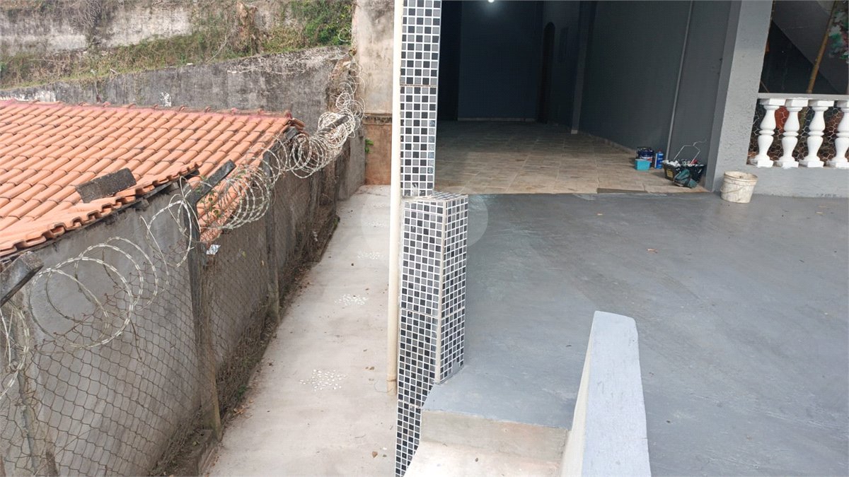 Sobrado para alugar com 3 quartos, sendo 1 suíte, em Roseira, Mairiporã, SP