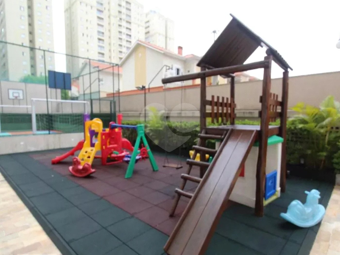 Apartamento com 125m², 3 quartos (suítes) e 3 vagas de garagem à venda no bairro Jd. São Caetano em São Caetano do Sul