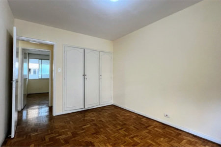 Apartamento à venda com 3 quartos, sendo 1 suíte,  em Pinheiros, São Paulo, SP