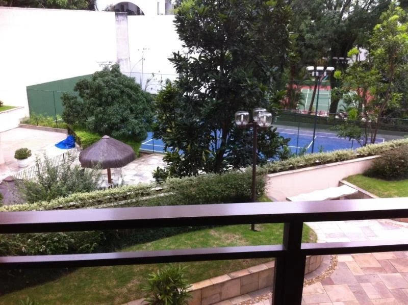 Apartamento à venda com 4 suítes em Real Parque, São Paulo, SP