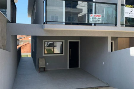 Casa à venda com 3 quartos, sendo 1 suíte, no condomínio Villa D'este, Cotia - SP