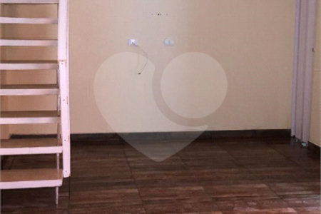 Casa à venda com 8 quartos no condomínio Quaresmeira, Suzano - SP