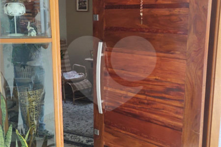 casa com area de lazer a venda