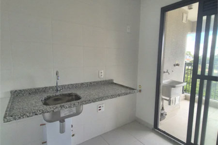 Apartamento à venda com 3 quartos, sendo 1 suíte, em Vila Anastácio, São Paulo, SP