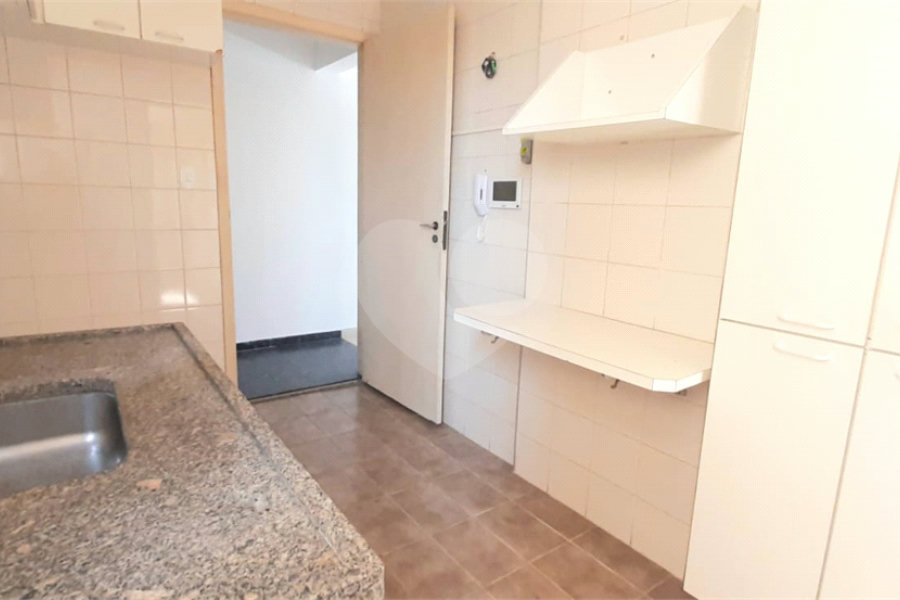 Apartamento à venda com 2 quartos em Vila Romero, São Paulo, SP