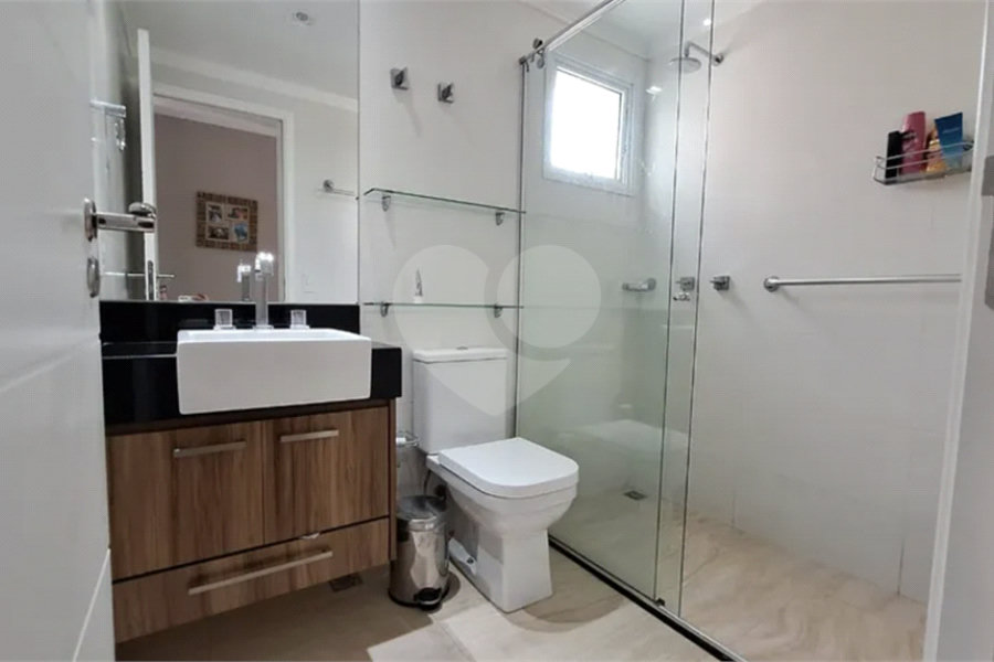 Casa à venda com 5 quartos, sendo 2 suítes,  no condomínio Floradas da Serra, São Paulo - SP