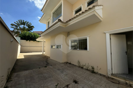 Casa à venda ou para alugar com 4 quartos, sendo 2 suítes, no condomínio Ibiti do Paço, Sorocaba - SP