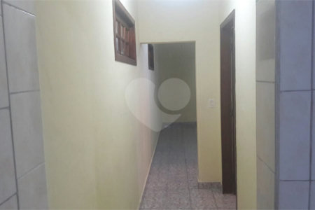 Sobrado à venda com 3 quartos em Jardim Macedônia, São Paulo, SP