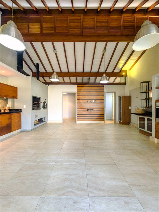Casa à venda com 4 suítes no condomínio Villa Borghese, Indaiatuba - SP