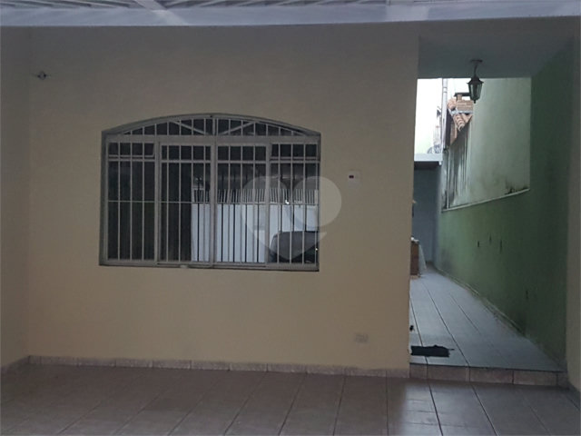 Sobrado à venda com 3 quartos, sendo 1 suíte, em Jardim Valéria, Guarulhos, SP