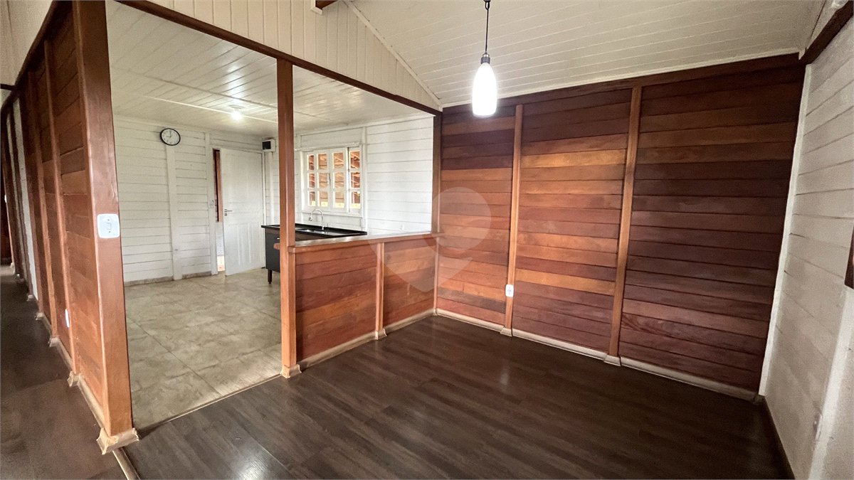 Casa Térrea para alugar com 3 quartos, sendo 1 suíte, em Jardim Estância Brasil, Atibaia, SP