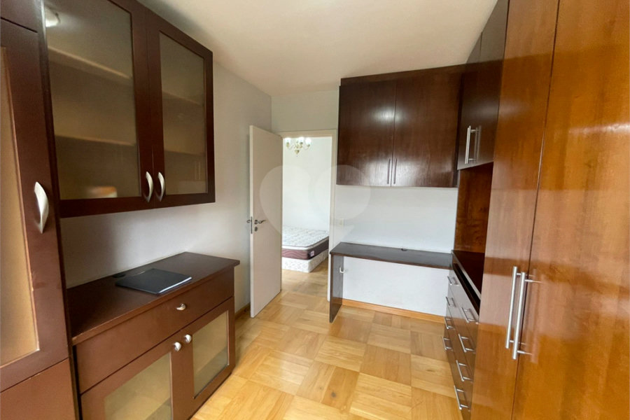 Apartamento à venda ou para alugar com 3 suítes em Morumbi, São Paulo, SP