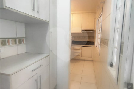 Casa à venda com 4 quartos, sendo 1 suíte, em Ivoturucaia, Jundiaí, SP