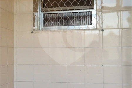 Casa à venda com 3 quartos, sendo 1 suíte, em Jardim Umuarama, São Paulo, SP
